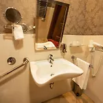 Hotel Mozart 4*