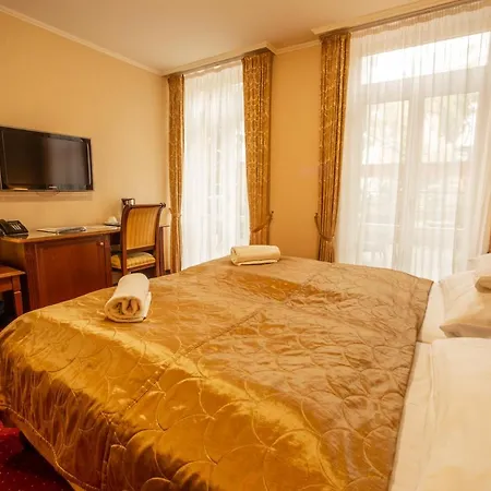 Hotel Mozart 4*