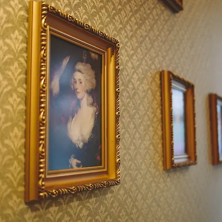 Hotel Mozart 4*