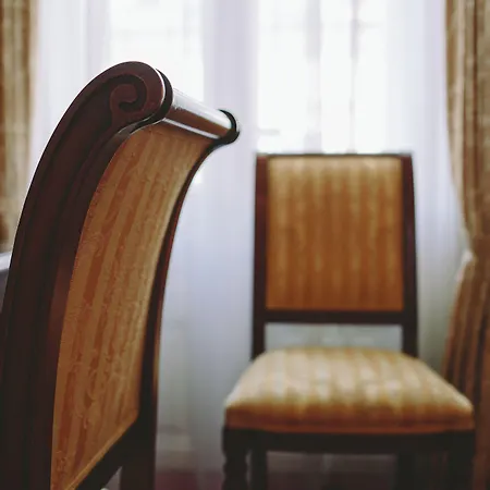 Mozart Hotel 4*
