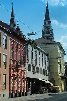 Mozart Hotel 4*