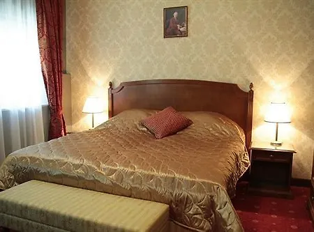 Mozart Отель 4*
