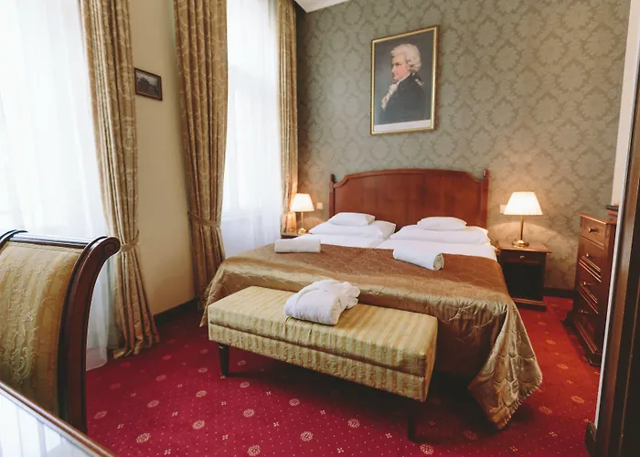 Mozart Hotell 4*